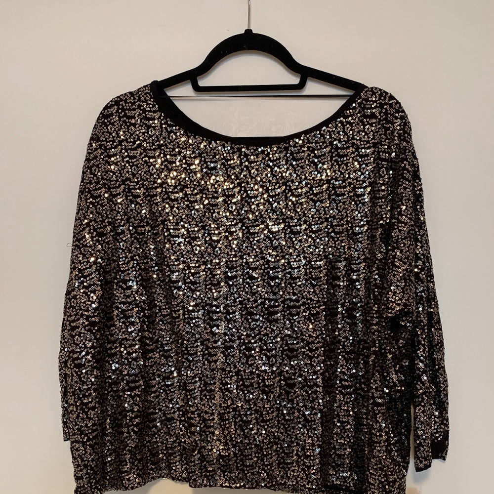 Sequenced blouse never worn
